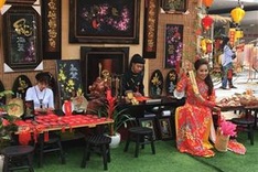 Traditional calligraphy markets open for Tết
