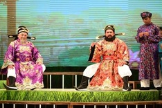 Cải lương contest launched online for first time