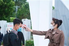 High school students in Hanoi might back to class next week