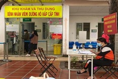Hanoi hospital opens first Covid-19 clinic