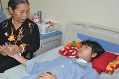 Poor woman seeks help for ailing granddaughter