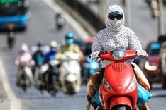 Heat wave enveloping northern, central Vietnam