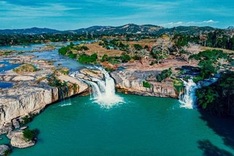 Russian tourist dies while visiting Dak Nong waterfall