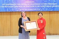 US activist presented with Friendship Order