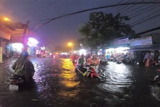 HCM City vows to curb city centre flooding by 2021