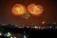 Hanoi to welcome Tet with 30 fireworks shows