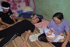 Family with four cancer-causing deaths in Lang Son needs help
