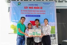More houses donated to disadvantaged Mekong Delta people