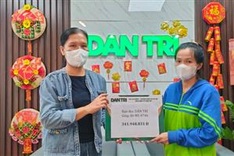 Long An cancer-stricken girl receives community support