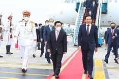 Lao Prime Minister begins Vietnam visit