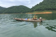 Five men arrested for illegal fishing on Hoa Binh Reservoir