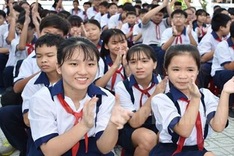 HCM City reduces school fees for local public schools