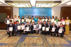 Australian Government provides 50 scholarships for Vietnamese students