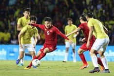 Nguyen Quang Hai nominated among best midfielders in AFC Cup