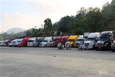 Export goods stuck at Lang Son border gate