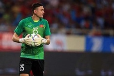 Vietnam’s goalie Van Lam may miss chance to defend AFF Cup title