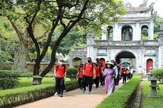 Hanoi exerts efforts to boost tourism development
