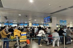 Tet air ticket prices continue rising