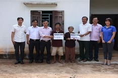 DTiNews readers support blind man taking care of cancer mother