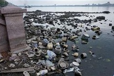 Hanoi lake and river polluted by waste