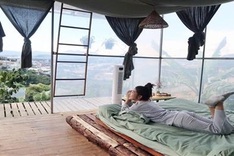 Hotel booking app reveals holiday homes trend