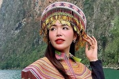 Bikinis banned on Ha Giang iconic river