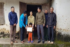 Readers donate VND245m to needy people in Nghe An