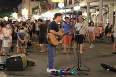 Hoan Kiem pedestrian streets crowded again after being reopened