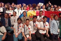 Vietnamese students win three medals at 2022 European Physics Olympiad