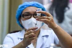 Many Hanoians ignore fourth Covid-19 vaccine shot