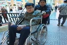 Young man calls for help to walk again