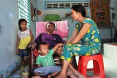 Terminally-ill man worries about children's future