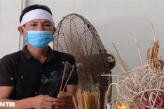 Mother and son die when returning home from Covid-19 hotspot