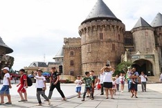 Danang first half tourist visits triple on-year