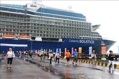 Thousands of foreign arrivals to flock to Vietnam on luxury cruise ships