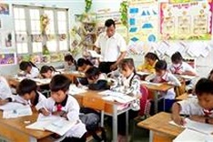 Village teacher helps ethnic students keep going to school