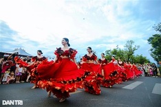 Cultural colours featured at Hue street carnival