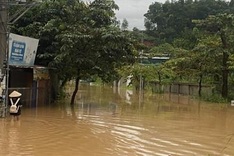 Landslides in Yen Bai kills two