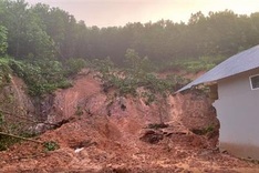 Landslide kills three in Thai Nguyen