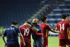 National football team congratulated on victory over Indonesia