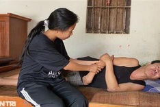 Dantri/DTiNews readers support poor family in Hanoi