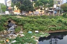 Hanoi's river water remains polluted