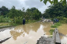 Heavy rains submerge Dak Lak town