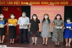 Deprived children receive help to study online