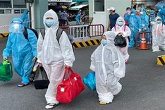 Hundreds of children and pregnant women brought out of HCM City