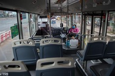 HCM City buses remain deserted after being reopened