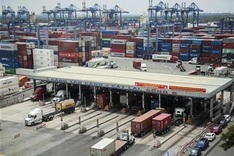 Businesses must start taking protective measures against volatile exchange rate