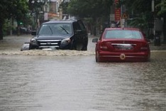 Torrential rain severely floods northern mountainous city