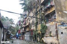 Haiphong apartment building leans following Typhoon Yagi