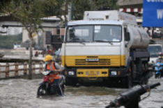 High tides pose HCM City flood risks